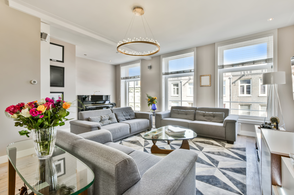 how to become a home interior designer