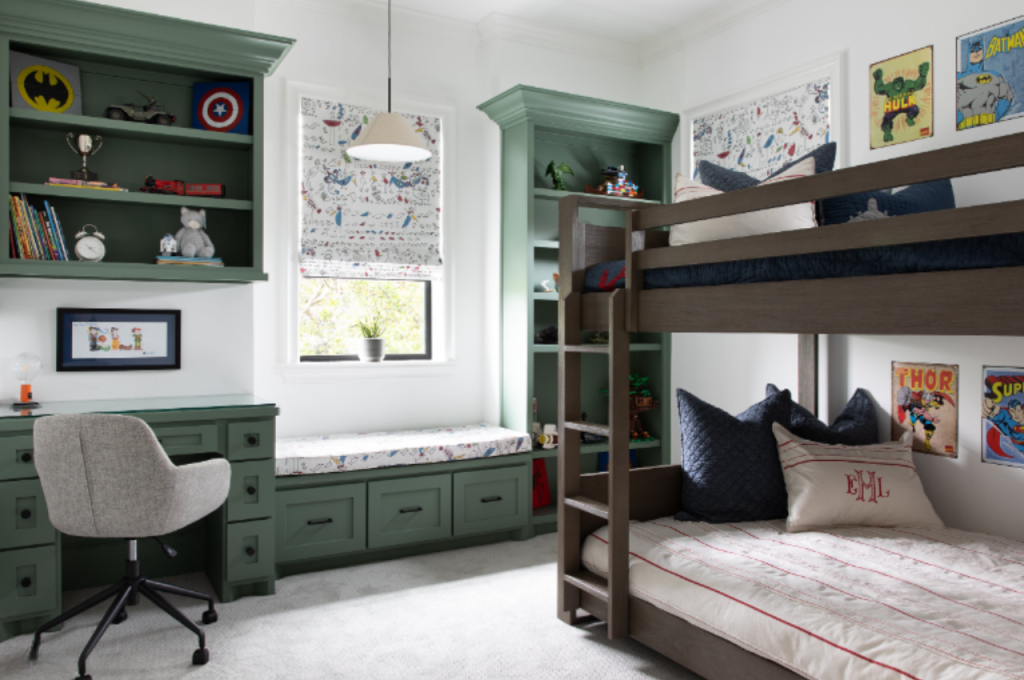 Small space apartment decor